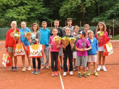 Les vainqueurs et finalistes du tournoi jeunes 2013