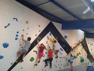 ECOLE DE PELOTE EN SEJOUR PAYS BASQUE 2023