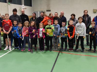 Raquettes en main les jeunes du TCS montent au filet !