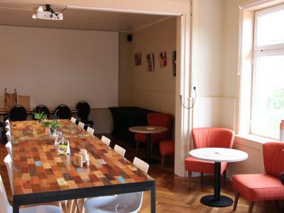 Meeting room with wide screen & AV system